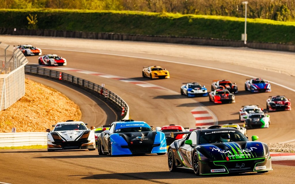 (Foto: Loire Valley Racing & Bach Racing)